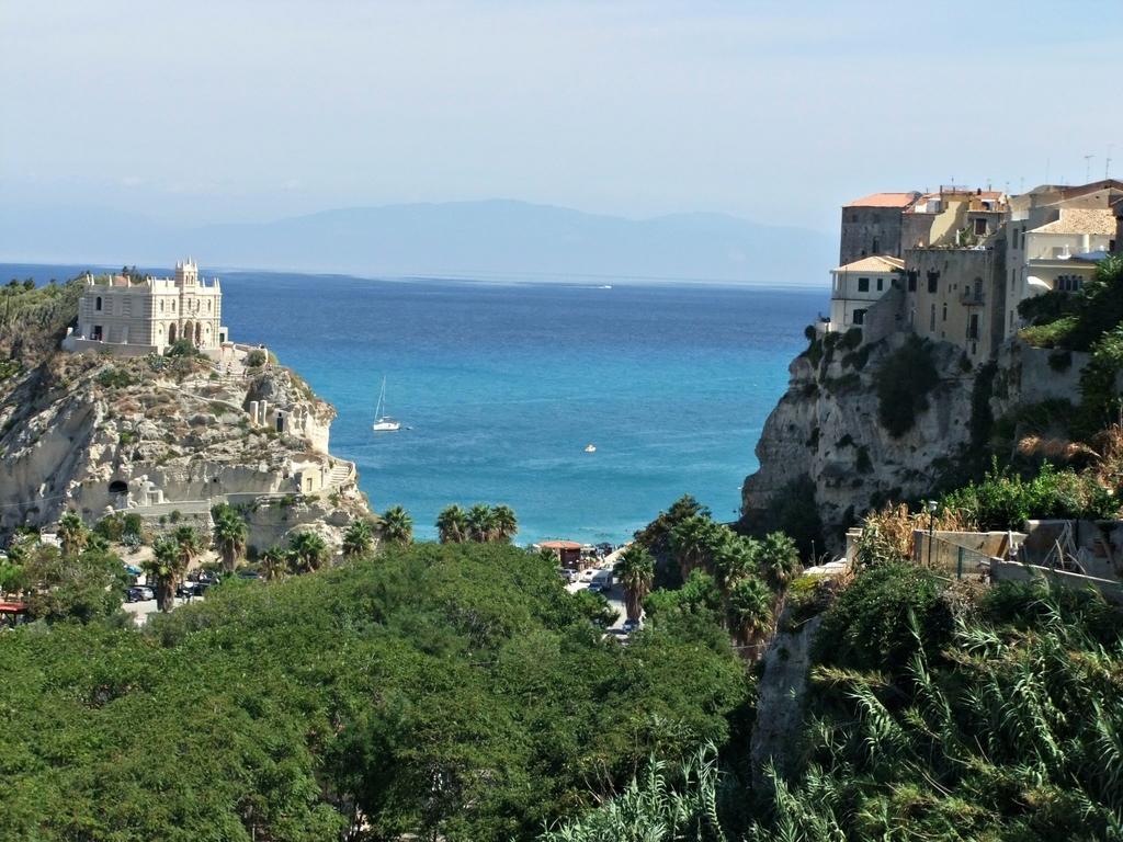 Bella Tropea Suite الغرفة الصورة